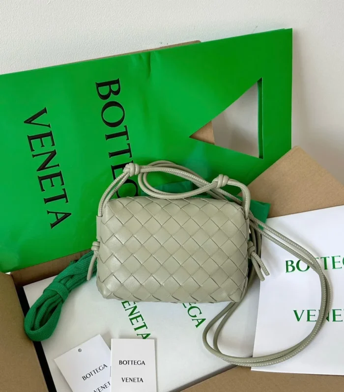 Bv Loop Mini 17Cm Khaki Calfskin