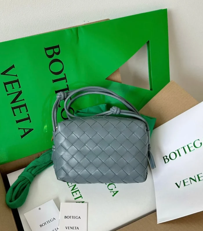 Bv Loop Mini 17Cm Grey Calfskin