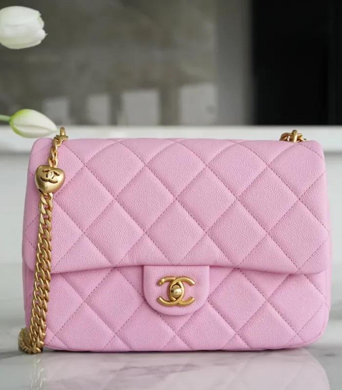 Heart Buckle Flap Large Pink