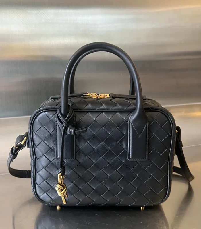 Bv Getaway Small 23Cm Black Lambskin