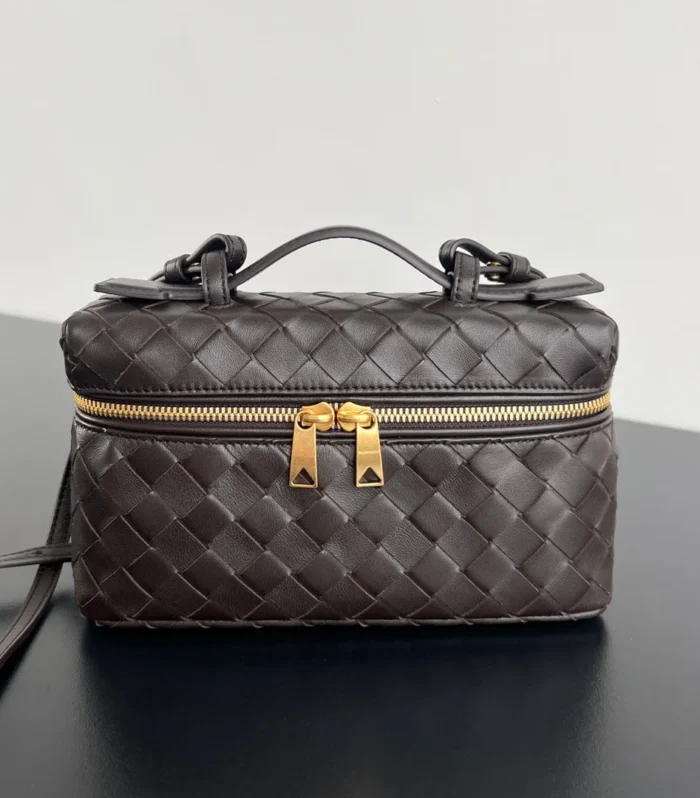 Bang Bang 22 Vanity Case In Fondant Calfskin
