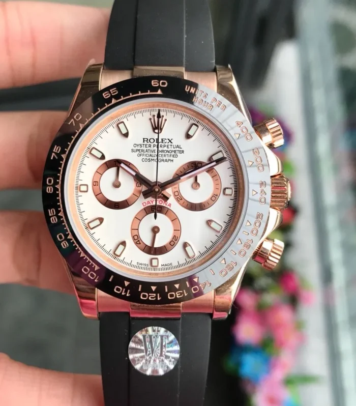 DAYTONA ROSE GOLD CASE 40MM WHITE DIAL RUBBER STRAP