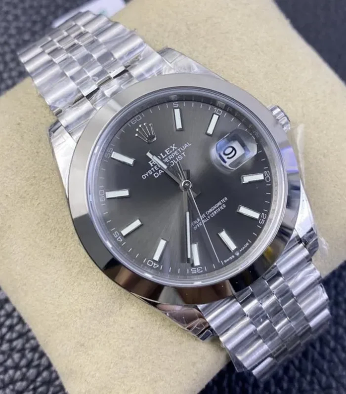 DATEJUST 41MM SMOOTH BEZEL GREY DIAL JUBILEE BRACELET