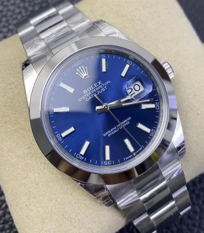 DATEJUST 41MM SMOOTH BEZEL BLUE DIAL OYSTER BRACELET
