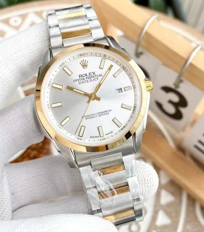 DATEJUST 40MM SMOOTH BEZEL GOLD STEEL