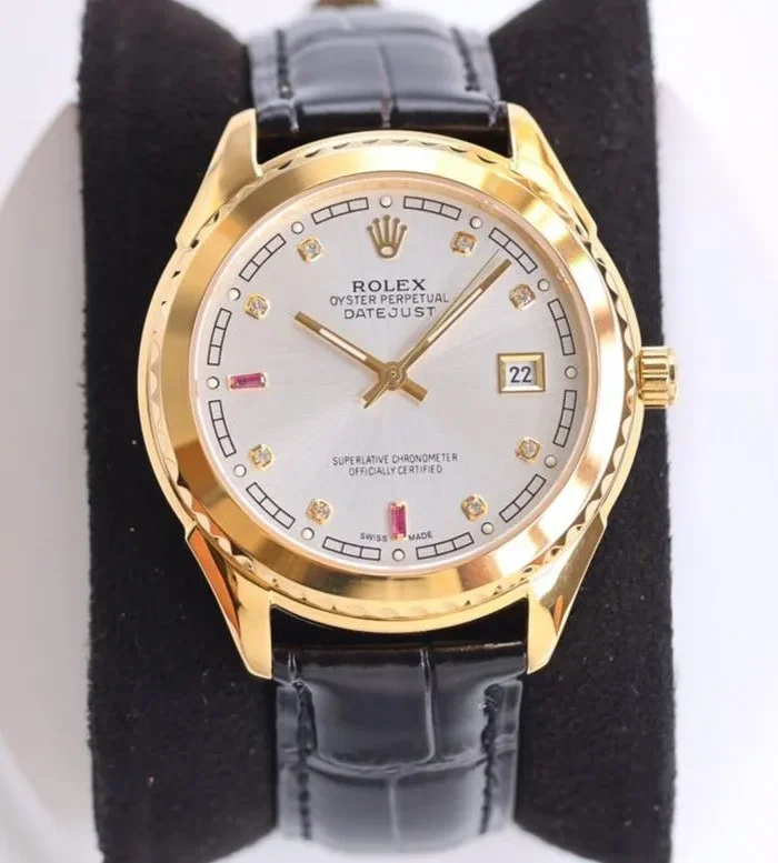 DATEJUST 40MM SMOOTH BEZEL GOLD CASE BLACK LEATHER