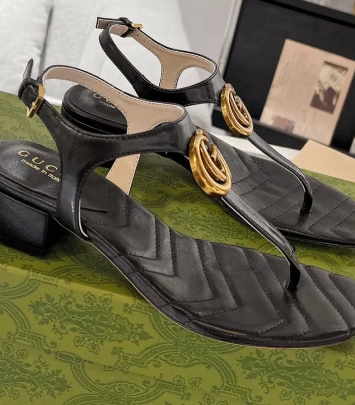 GC Double G Block Heel Thong Sandals Black Leather 292410