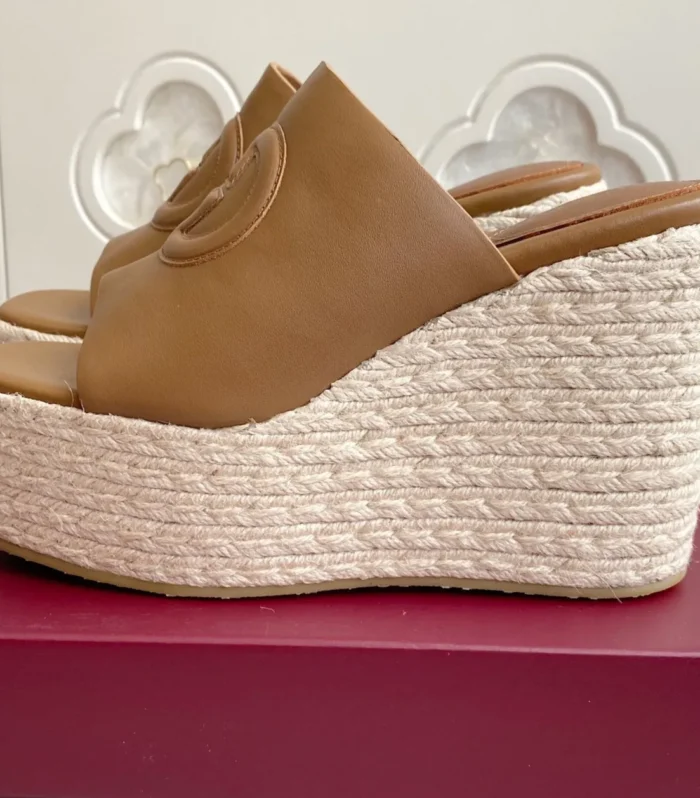 GC 25 Interlocking G Sandal Brown Cord Cowhide 291035