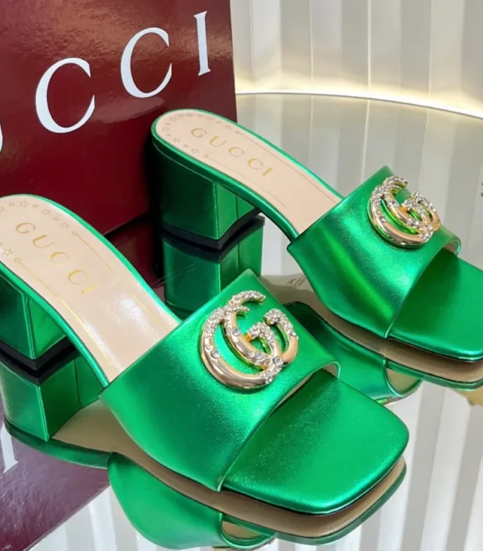 GC 25 Interlocking G Heeled Sandal Green Patent Leather 294637