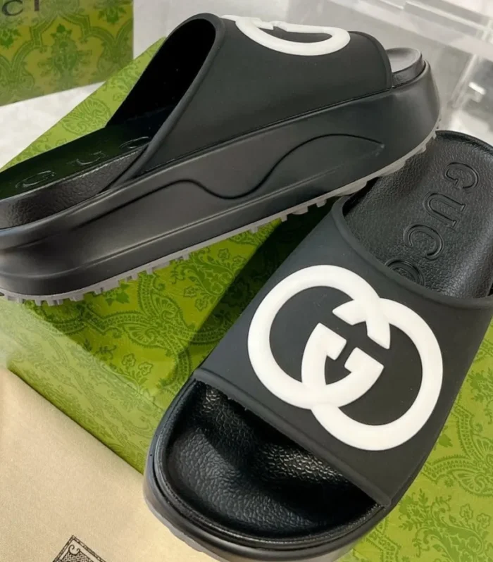 GC 25 Interlocking G 50mm Slide Sandal White Black Cowhide 292399