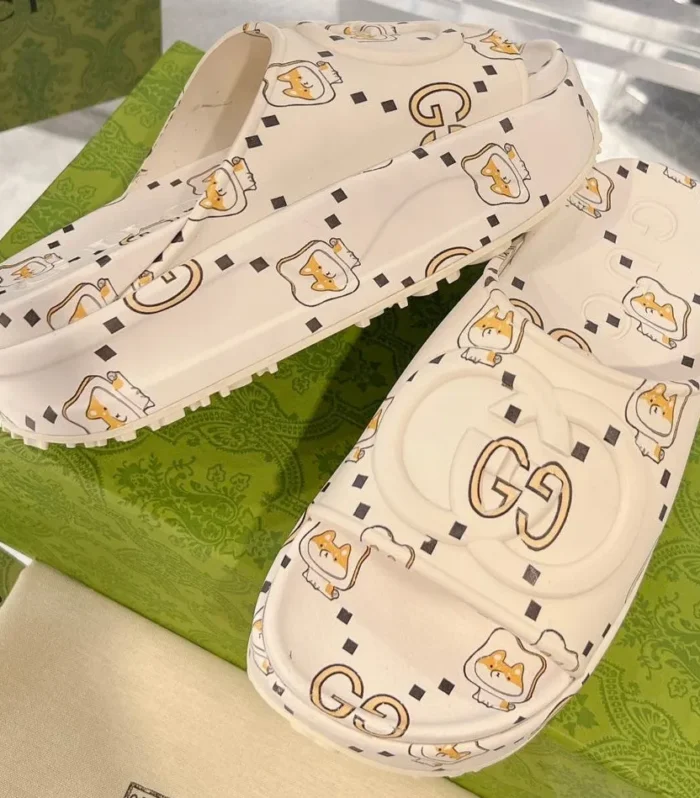 GC 25 Interlocking G 50mm Slide Sandal Monogram Beige Cowhide 292389