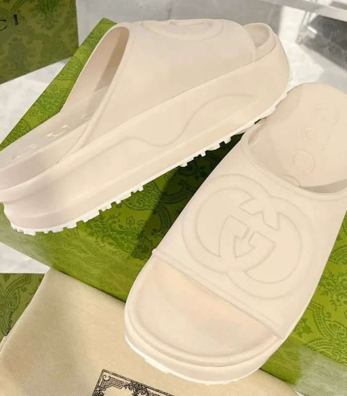 GC 25 Interlocking G 50mm Slide Sandal Ivory Cowhide 292379