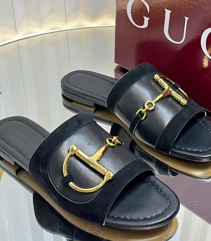 GC 25 Horsebit Sandals 10mm Black Suede Sheepskin 294652