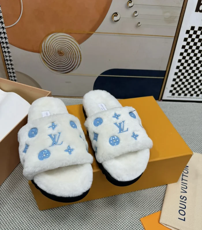 Cloud Slipper Shearling Monogram