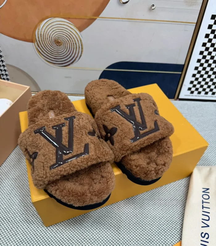 Cloud Blossom Wool Slipper
