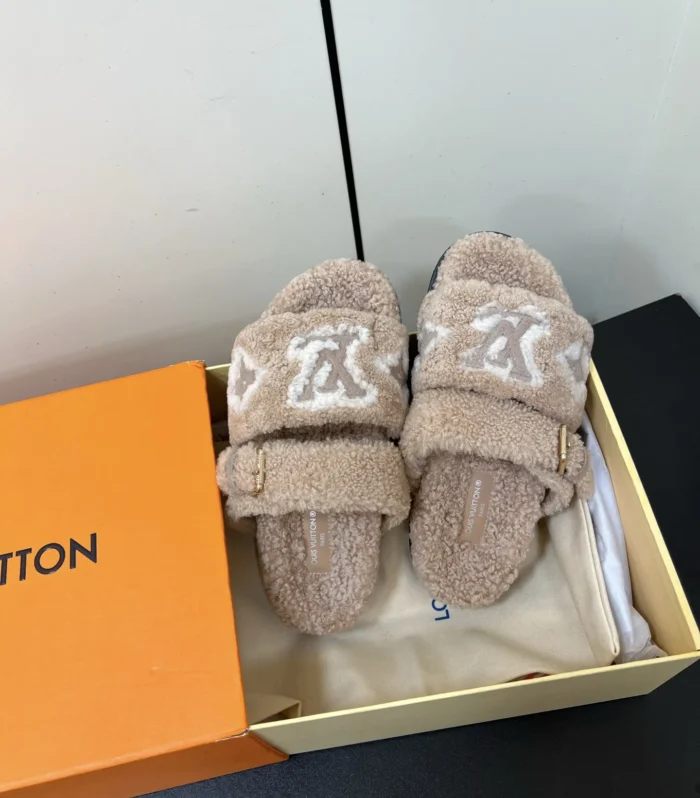 Classic Shearling Mule