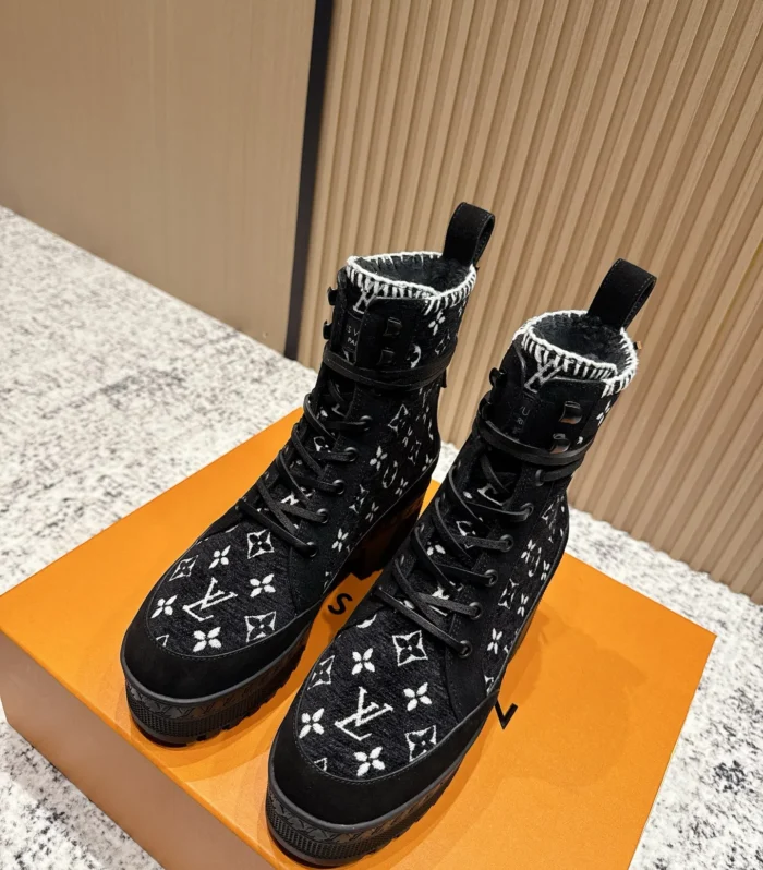 Classic Heeled Desert Boot