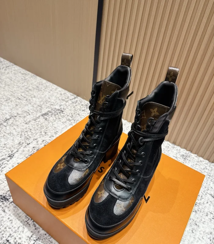 Classic Heel Desert Boot