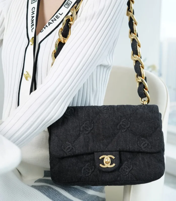 Gabrielle Assertive Bag