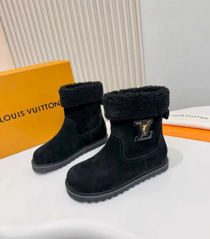 Aspen Platform Chelsea Boot