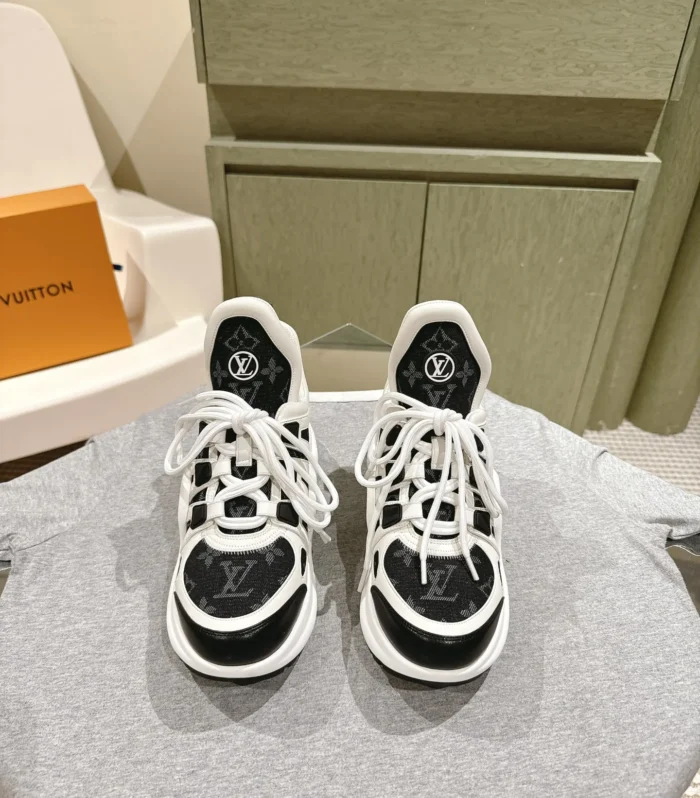 Archlight Sneaker