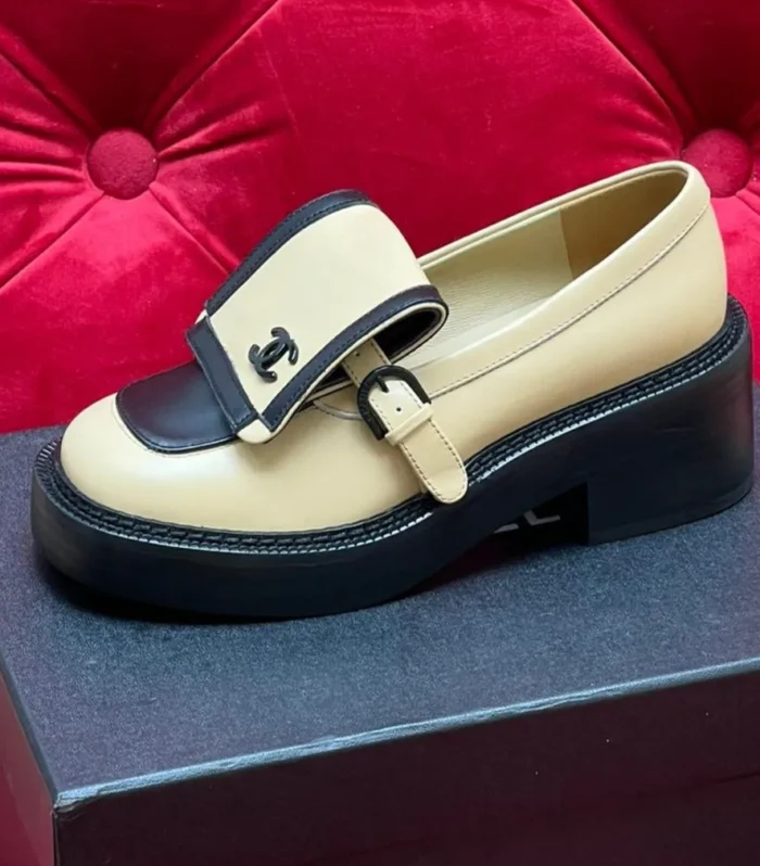 CC MOCCASIN LOAFER IN YELLOW CREAM MIX BLACK LAMBSKIN