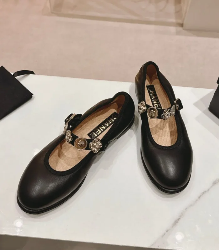 CC MARY JANES BLACK CALFSKIN LIGHT GOLD METALIC