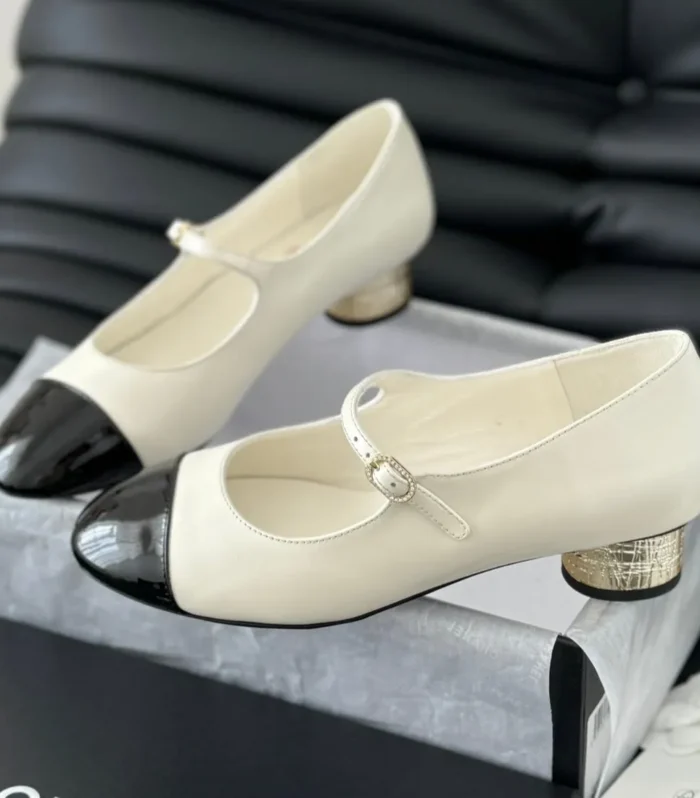 CC MARY JANE SHOES IN WHITE MIX BLACK LAMBSKIN WITH GOLD HARDWARE