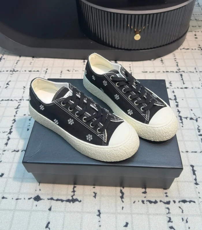 CC Low Sneaker 30mm Black Mix White With Small Flowers Cavas Fabric