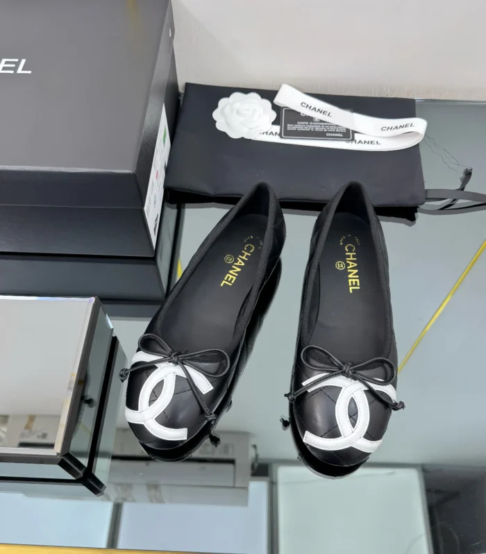 CC Loafers BlackWhite Sheepskin Mix Bow 297794