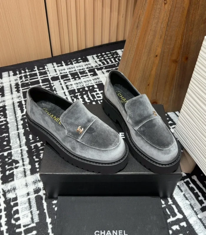 CC LOAFER THICK-SOLED IN DOVE GREY VELVET