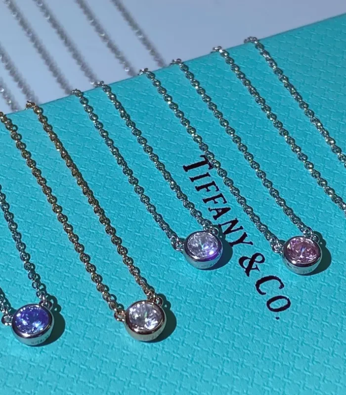 Bubble Collarbone Necklace