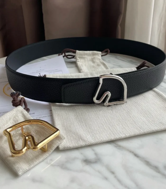 H BELT HORSE BUCKLE BLACK LEATHER REVERSIBLE  3.8CM