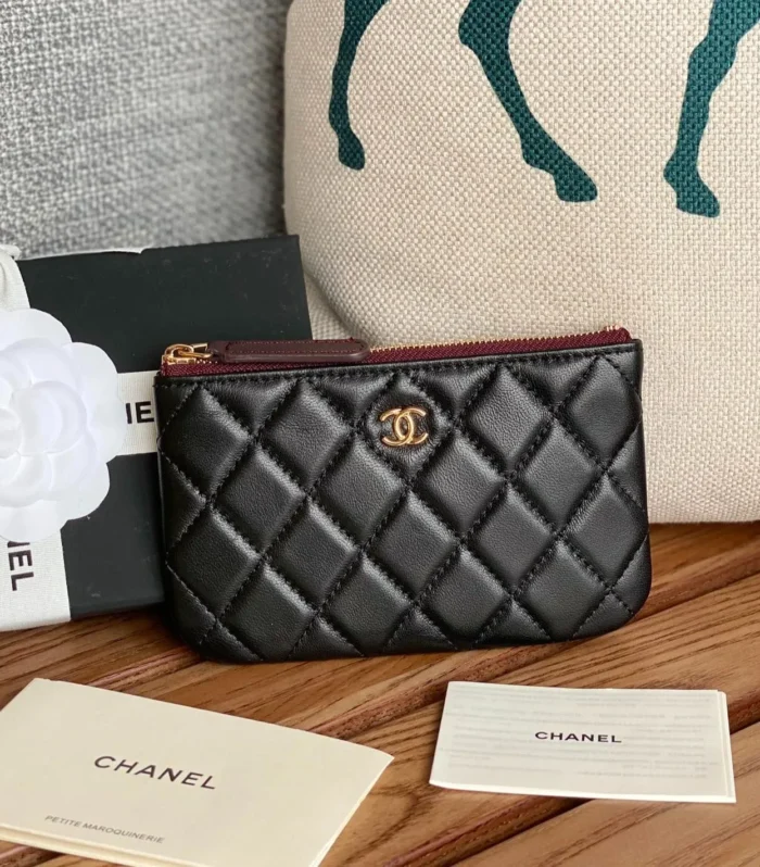 cc zipped wallet 15 black lambskin gold hardware