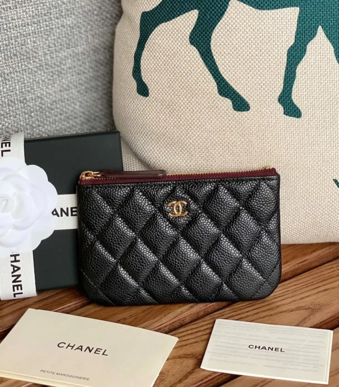 cc zipped wallet 15 black caviar gold hardware