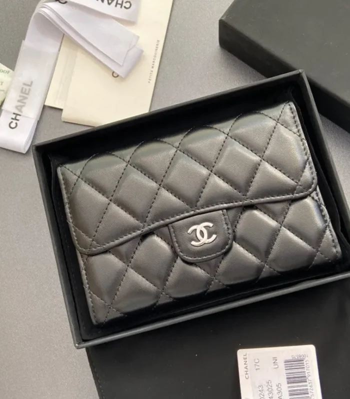 cc wallet 15cm black lambskin silver hardware