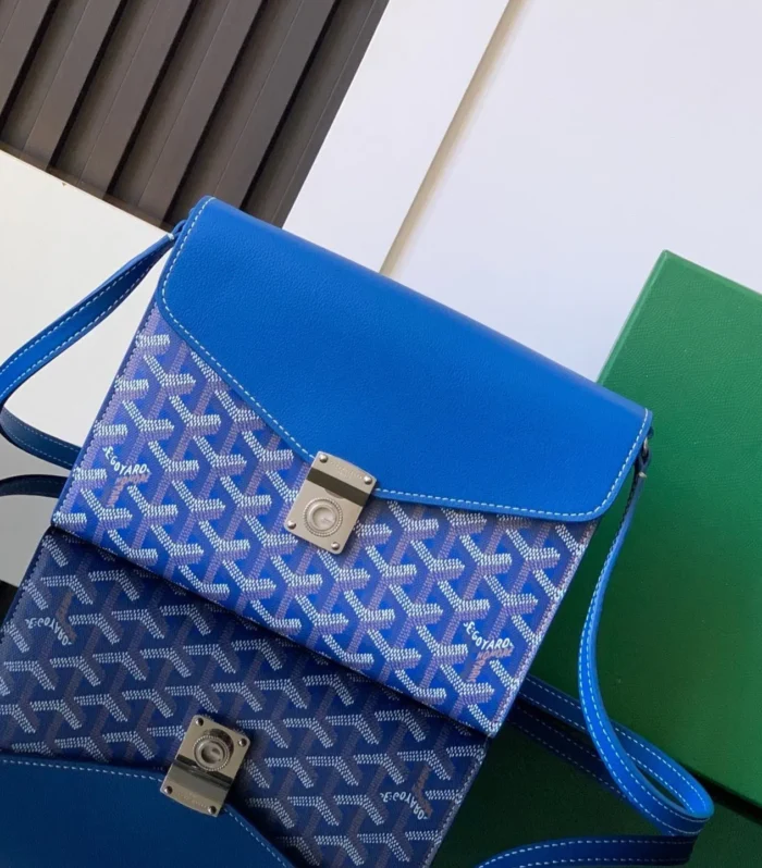 CHYPRE WALLET-POUCH 21 IN SAPPHIRE BLUE GOYARDINE CANVAS AND CALFSKIN