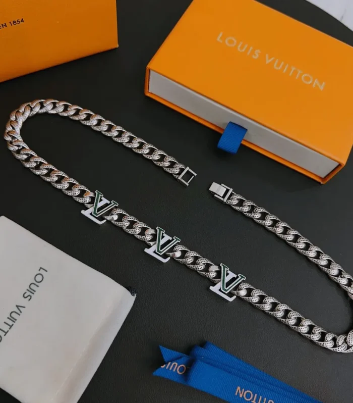 Retro Silver Necklace