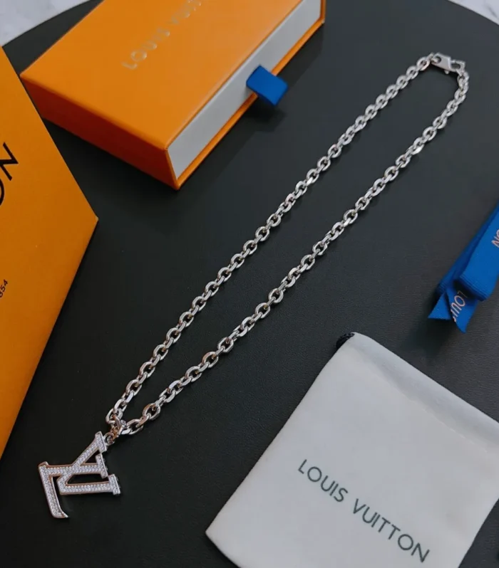 Retro Silver Chain