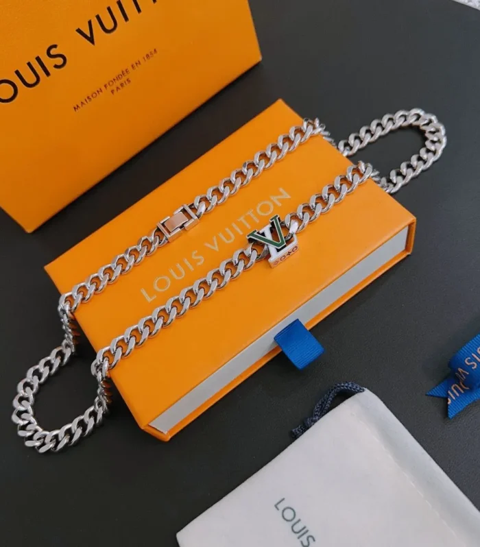Retro Rock Chain Necklace