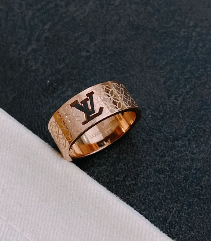 Retro Avant-Garde Ring
