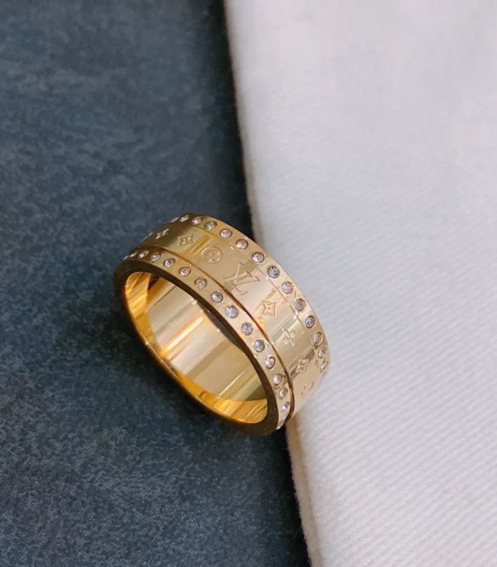 Retro Avant-Garde Ring