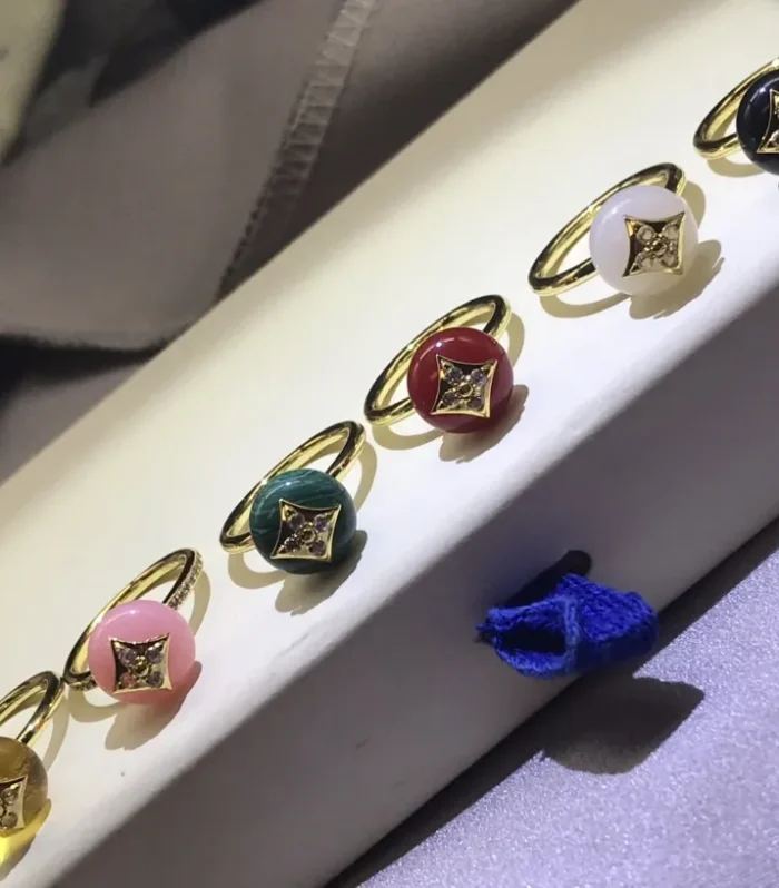 Mother-of-Pearl Floral Ring