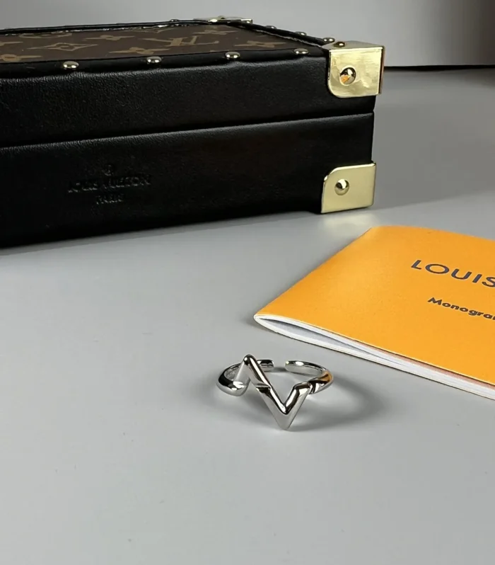 LV Z Ring Gold