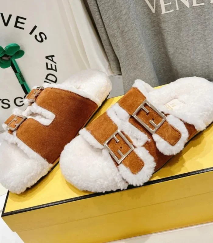 FENDI DAD SANDAL MULE IN BRONZE BROWN SUEDE WITH WHITE FLEECE