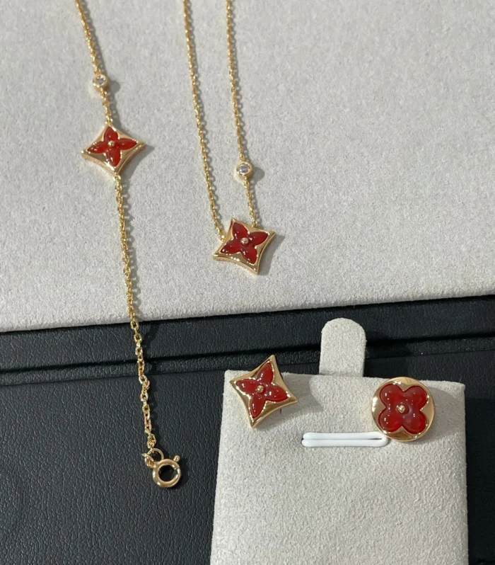 LV Red Set