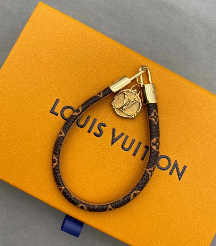 Confidentiel Leather Cord Bracelet