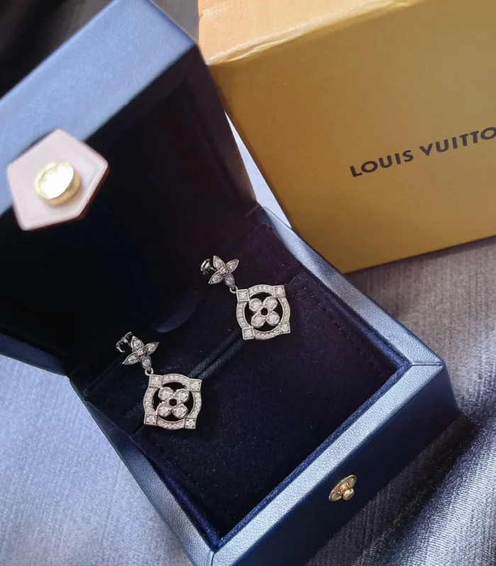 Color Blossom Stud Earrings