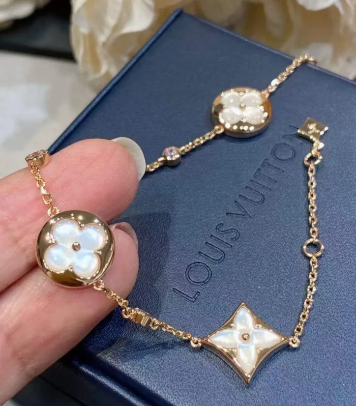 Color Blossom Clover Bracelet
