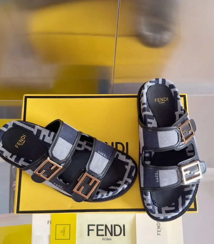 FENDI DAD SANDAL IN NAVY BLUE MIX LIGHT GREY CANVAS WITH GOLD HARDWARE